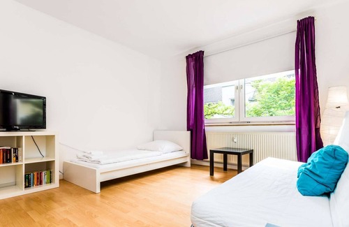 Vingst Apartment | K62 nice apartment for 5 people in Cologne Höhenberg, only 5km from the Cologne trade fair