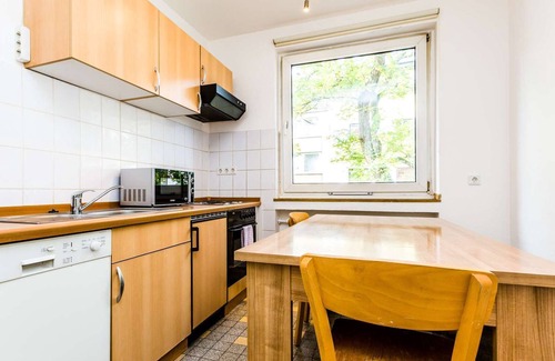 Hoehenberg Apartment | K63 nice apartment for 5 people in Cologne Höhenberg
