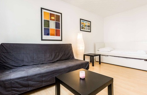Hoehenberg Apartment | K65 nice apartment for 5 people in Cologne Höhenberg only 5km to Cologne trade fair
