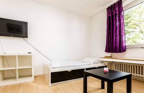 Hoehenberg Apartment | K65 nice apartment for 5 people in Cologne Höhenberg only 5km to Cologne trade fair