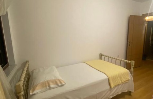 Yomra Apartment | Kaşüstünde merkezi kiralık daire