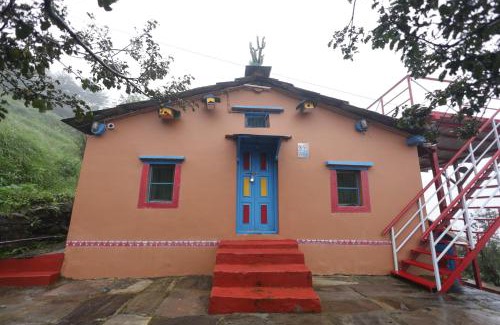 Kaul House | Kafal Pako Resort - Luxury Mountain View Stay in Mukteshwar
