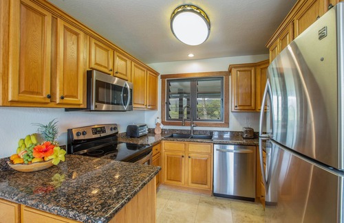 Lihue Condo | Kaha Lani #304: Coconut Coast Pacific Sunrise View 1BR/1½B Top Level View