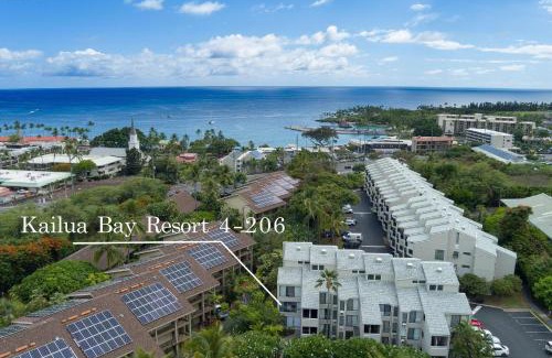 Historic Kailua Village House | Kailua Bay Resort 4-206 Corner Oceanview Downtown Unit
