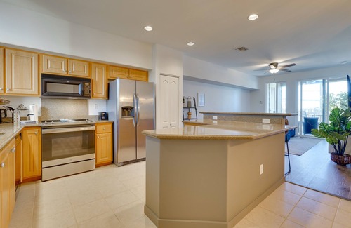 Kailua-Kona Condo | Kailua-Kona Vacation Rental - Walk to Beach!