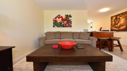 Honokowai Apartment | Kaleialoha 401 · KA 401 Spacious Studio w Mountain View Pool AC
