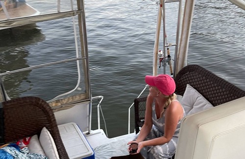 Douglas Boat Rental | Kalisha yatch carver 35 2000