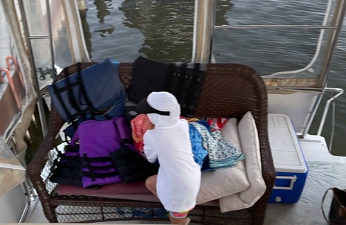Douglas Boat Rental | Kalisha yatch carver 35 2000