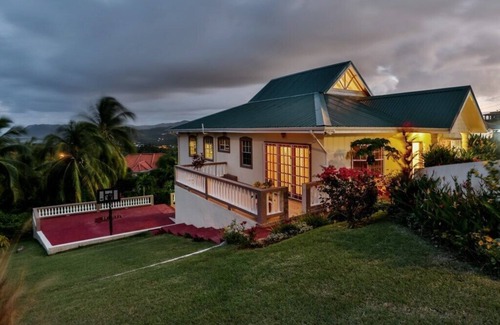 Laie House | Kama'aina Haven: Beachside Haven w/Private Pool. Sleeps up to 12 Guests!