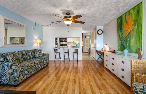 Kihei Condo | Kamaole Beach Royale #309 Panoramic Ocean View from the Lanai!, Full Kitchen