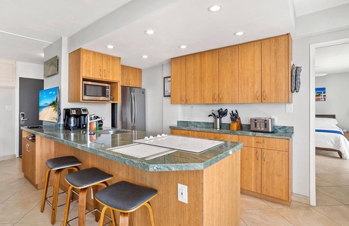 Kihei Condo | Kamaole Nalu 305 - Breathtaking Ocean Views, Renovated, Ocean Front, Split AC!