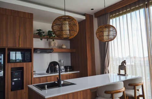 Batu Bolong Apartment | KammOra Living and Villas - Bali Way