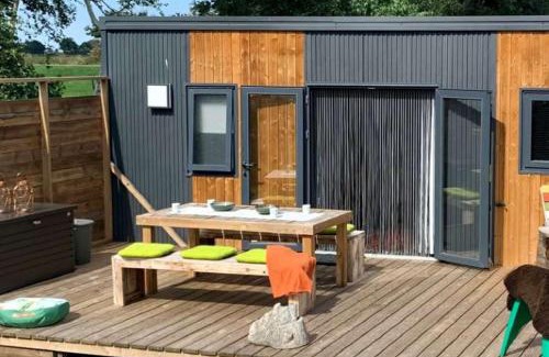 Delfstrahuizen Other | Kampari