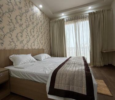 Greater Noida Apartment | Kanha BNB