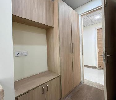 Greater Noida Apartment | Kanha BNB