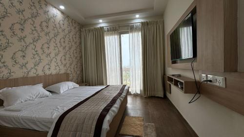 Greater Noida Apartment | Kanha BNB