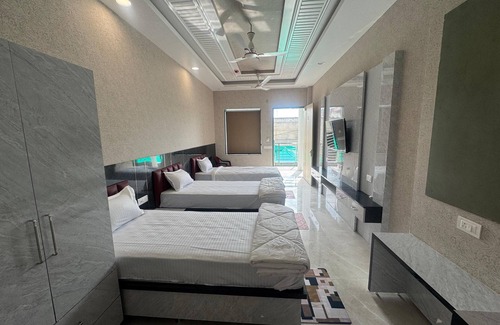 Vrindavan House | KANHA RETREAT - VRINDAVAN