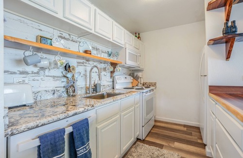 Wailua Condo | Kapaa Shore A201 Oceanfront - New Listing!