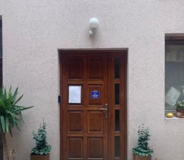 Dorcol Apartment | Kapetan-Misa