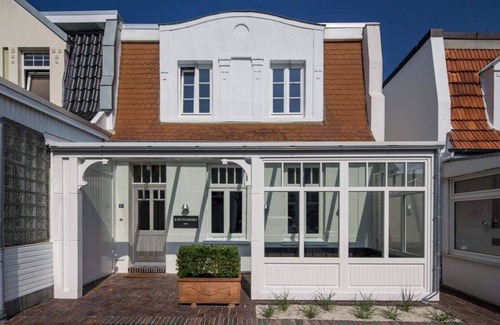 Norderney House | /Kapitänshaus 1935/
