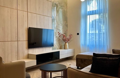 Old Town Apartment | Karat Apartments