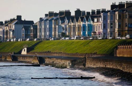 Bangor House | Karibuni Ballyholme