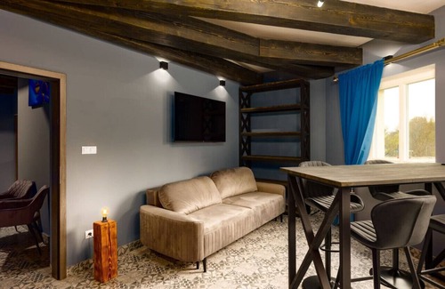 Karlovy Vary Apartment | Karlovy Charme Inn: Premium 2BR Apt No.637