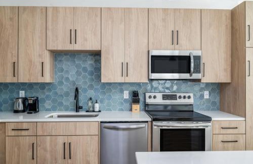Harrison Apartment | Kasa Bryn Mawr Minneapolis