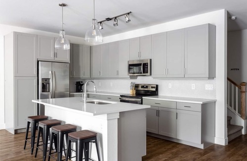 Northeast Dallas Villa | Kasa | Family Friendly 2BD with Pool + Gym Access | Dallas