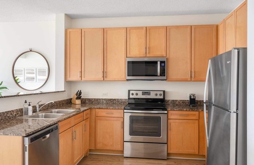 The Loop Apartment | Kasa | Relaxing 1 BD + Near Grant Park | Chicago