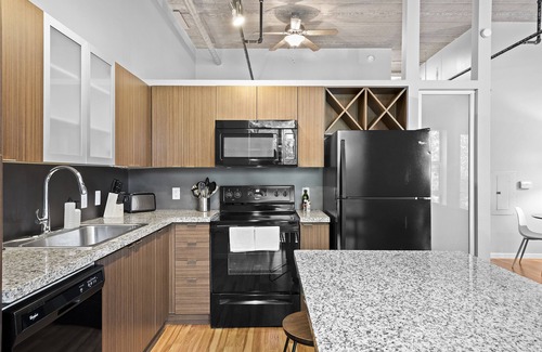 South Side Flats Apartment | Kasa South Side Pittsburgh