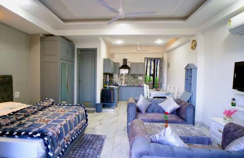 Dharampur Apartment | Kasauli Hill crest By Xaria Luxury Studio Apartment