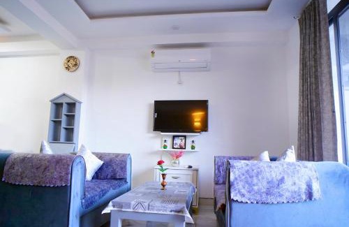 Dharampur Apartment | Kasauli Hill crest By Xaria Luxury Studio Apartment