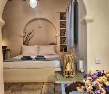 Sikinos Apartment | Kastro Studio