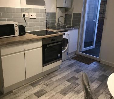 Nottingham House | Kasu Lodge - Radford, Nottingham