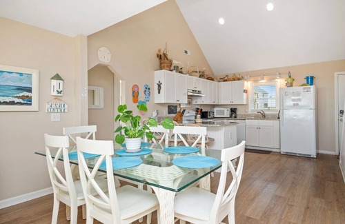 Caswell Beach House | Katie Lou's Place: Dog-Friendly Oceanfront Home on Caswell Beach