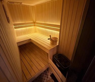 Katowice Apartment | Katowice Spa Haven Jacuzzi i Sauna