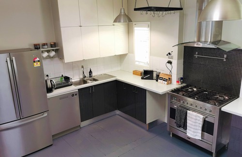Leura House | Katura Cottage - On the border of Katoomba & Leura, Blue Mountains