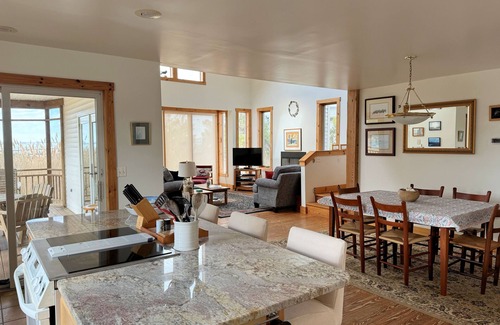 Chincoteague House | Katydid - Water Front -3BR + loft home/Waterview NO LINENS & TOWELS PROVIDED