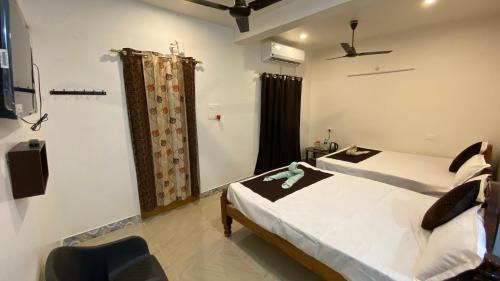 Kalapettai Hotel | KAVIEYA Residency
