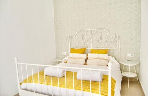 La Caleta Apartment | Kawaii BEACHFRONT Malagueta Apartment