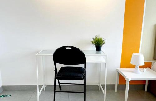 Cyberjaya Apartment | Kb703A CYBERJAYA FREE Wifi Netflix Free Parking, 1008