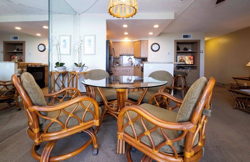 Kihei Condo | KBR #408 - 1 Bedroom/1 Bath Unobstructed Ocean Front unit on Sugar Beach!