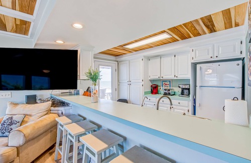 Edisto Island House | KC's Seaside Sanctuary | House in Edisto Beach with direct beach access