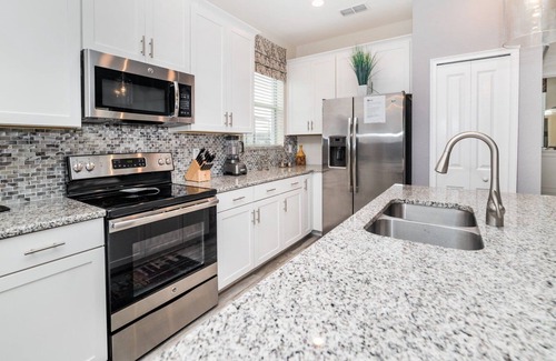 Kissimmee House | KCC4749 Summary: Stor