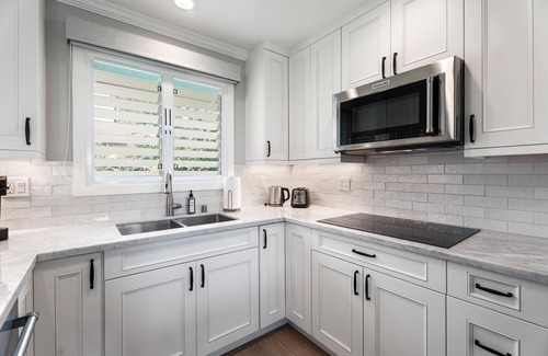 Keauhou Condo | Keauhou Palena#1403 Top floor, Exquisite Stunning Remodel on Golf Course!