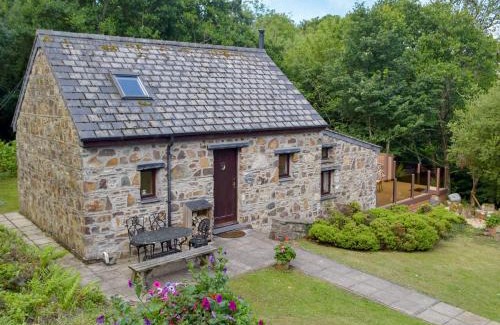 Dinas Cross House | Keepers Nook - Dinas Country Club