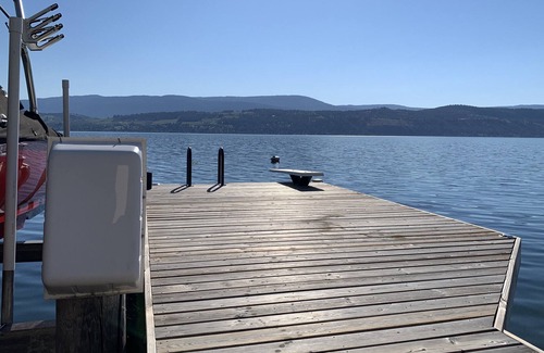 Central Okanagan House | Kelowna Lakefront Suite with Private Boat Buoy