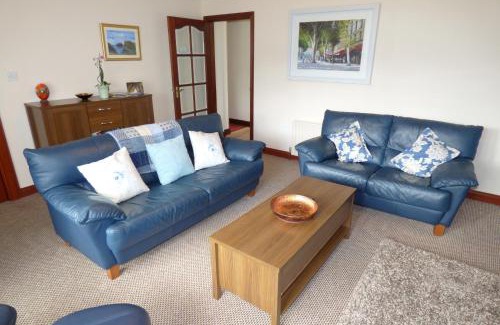 Ballymoney House | Ken-Mar House Bed and Breakfast