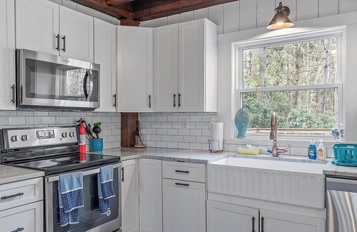 Kennebunkport House | Kennebunkport Summer Rental walk to Dock Square! PET Friendly!